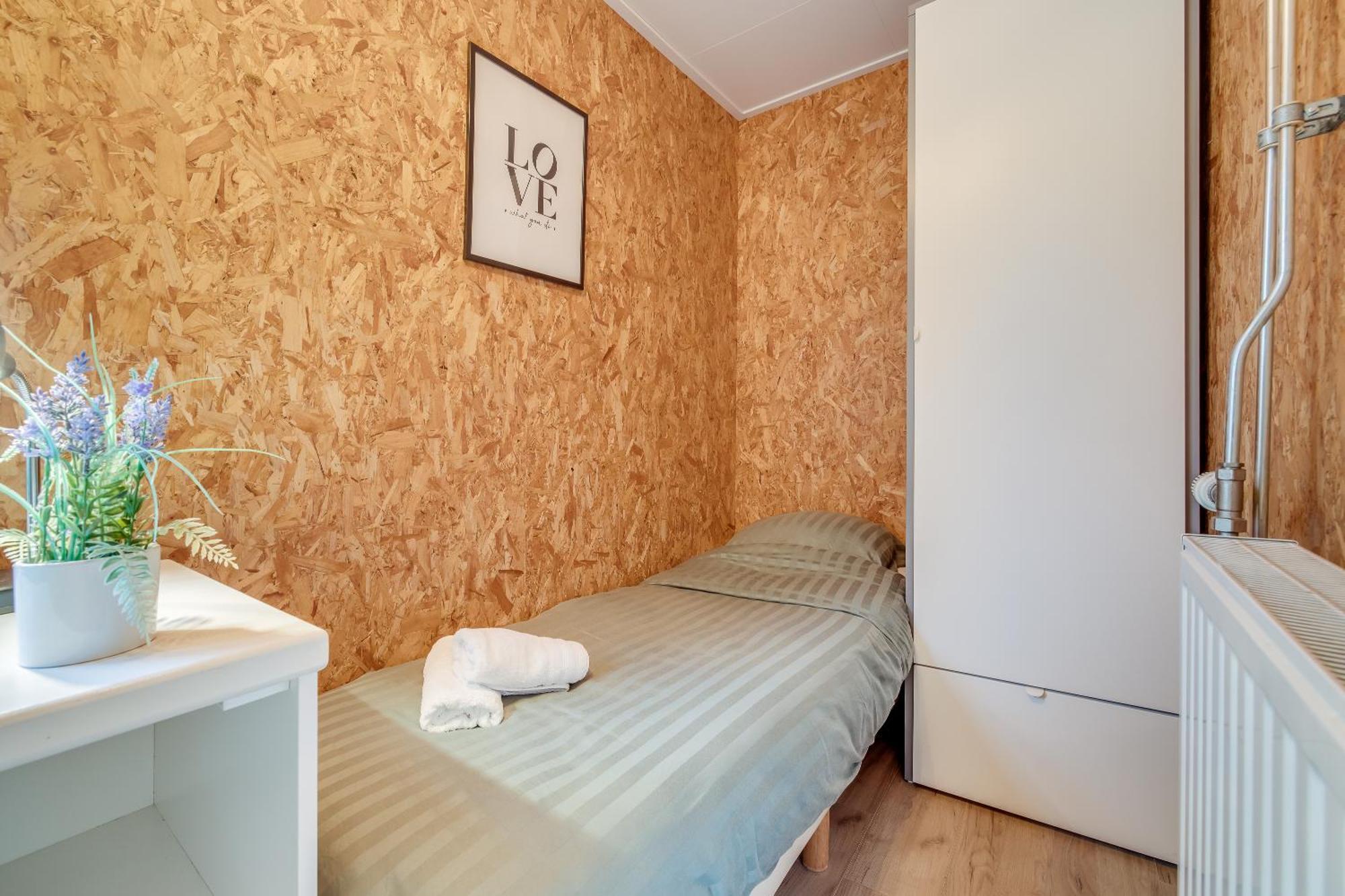 Chalet 'T Veluws Stulpje "Geniet, Ontspan En Droom Even Lekker Weg!" Putten Dış mekan fotoğraf