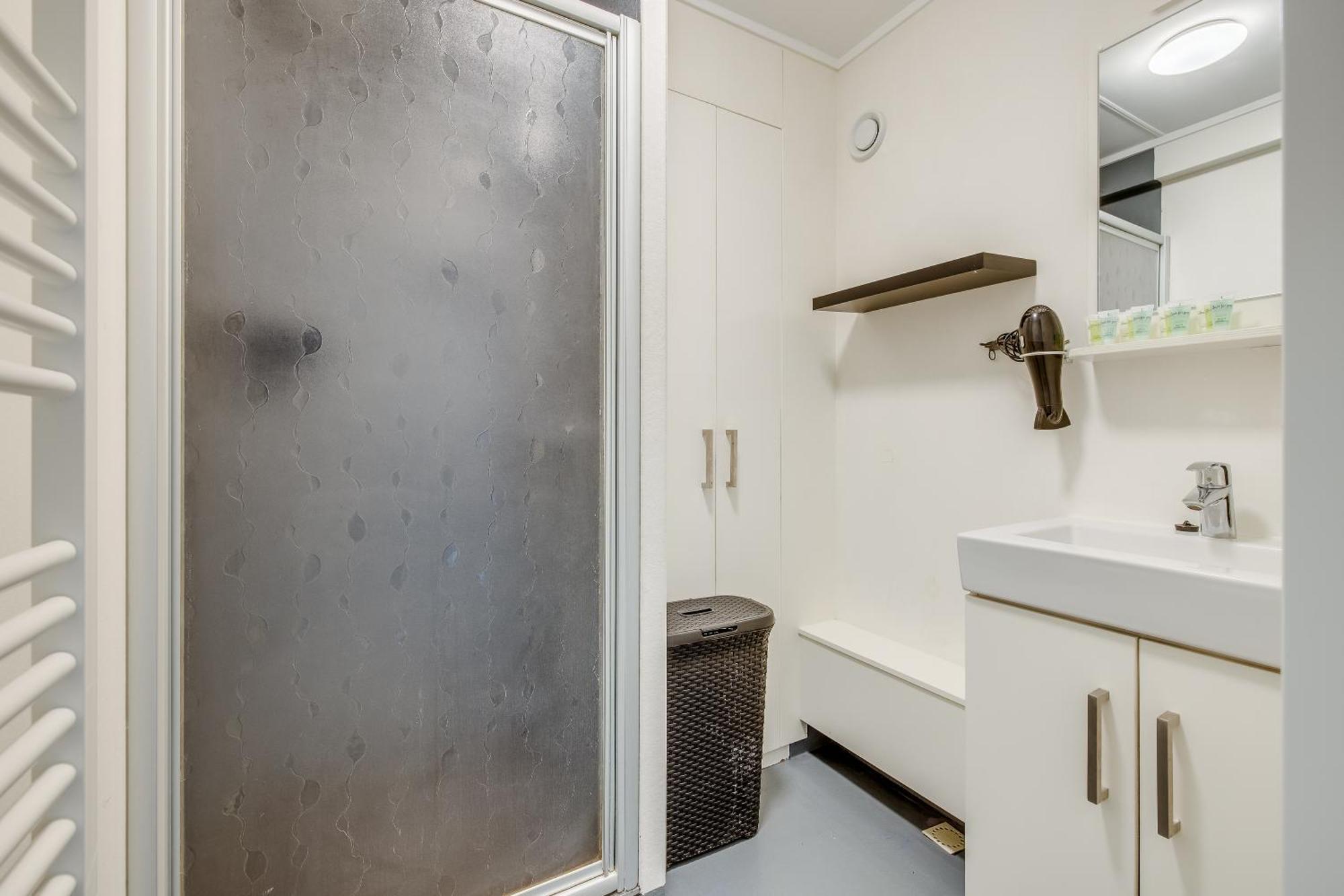 Chalet 'T Veluws Stulpje "Geniet, Ontspan En Droom Even Lekker Weg!" Putten Dış mekan fotoğraf